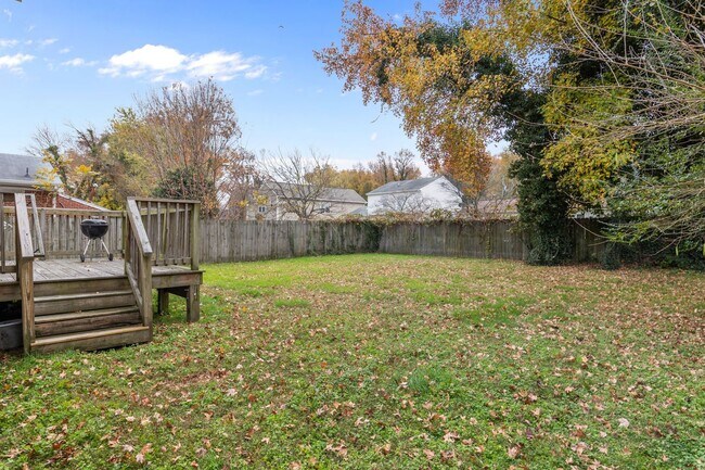 Building Photo - Dream Home Alert in Hampton!