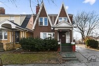 Building Photo - 2685 Clairmount Ave