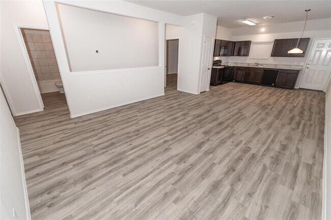 Building Photo - 202 Mouflon Dr