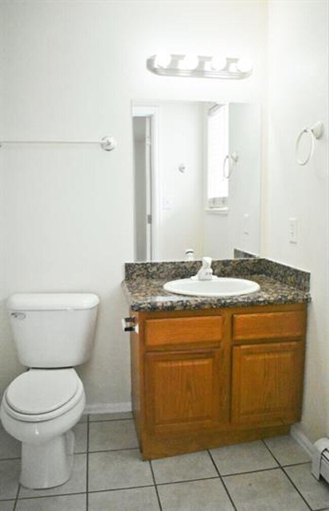 Building Photo - 497 Coronado Way