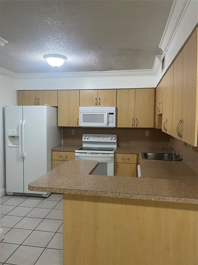 Building Photo - 7510 SW 153rd Pl