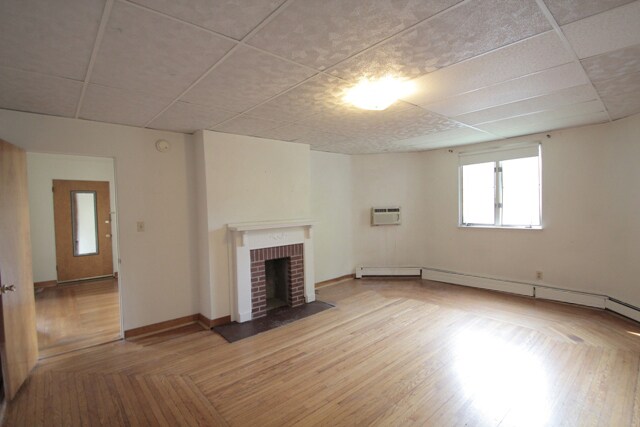 Building Photo - 732 Savannah Ave