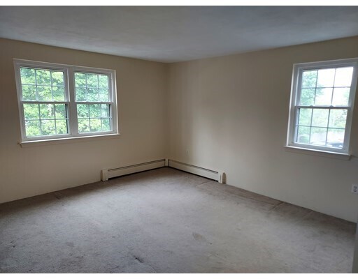 Building Photo - 20 Kenmar Dr