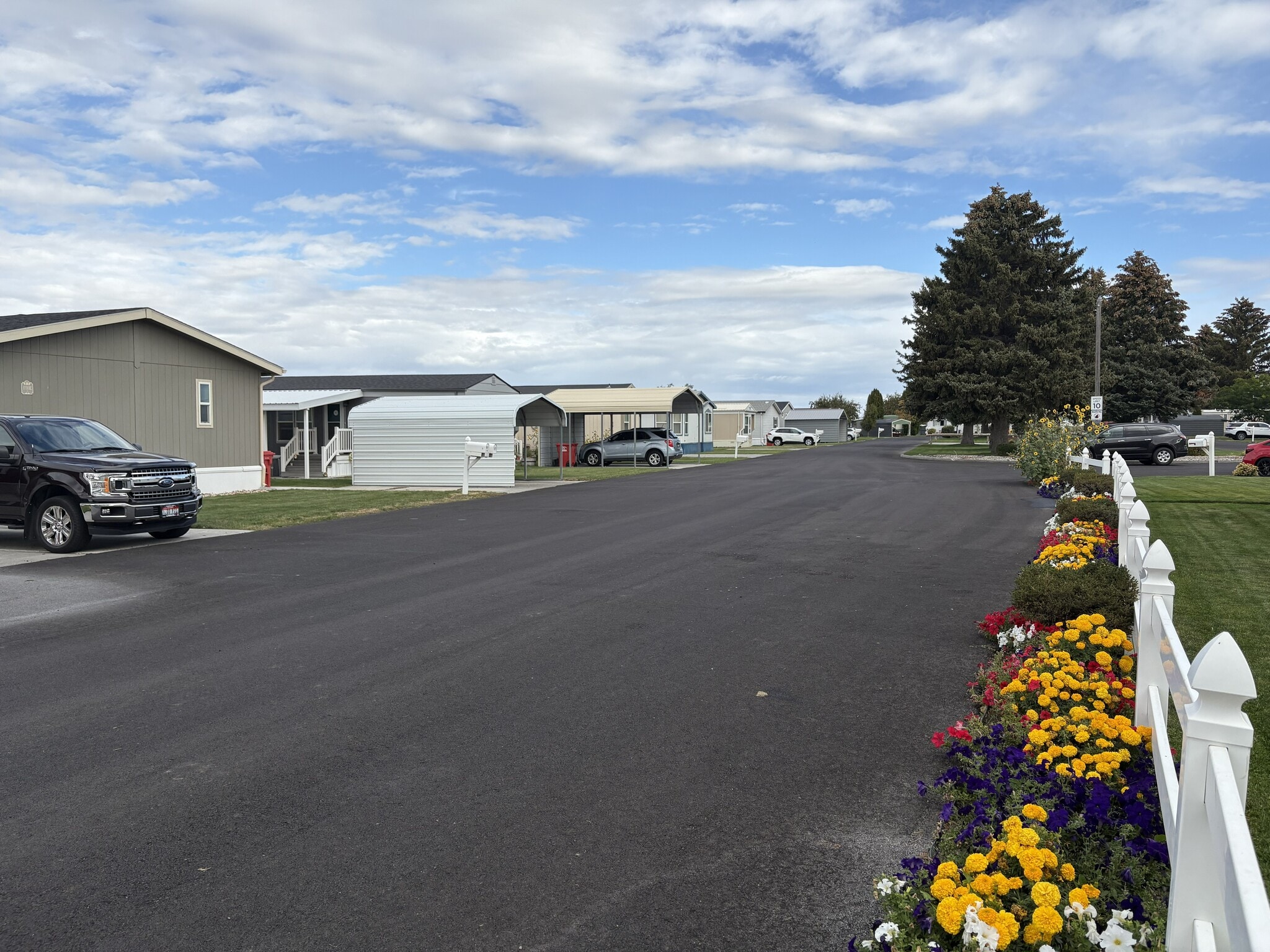 Building Photo - 4285 N Yellowstone Hwy