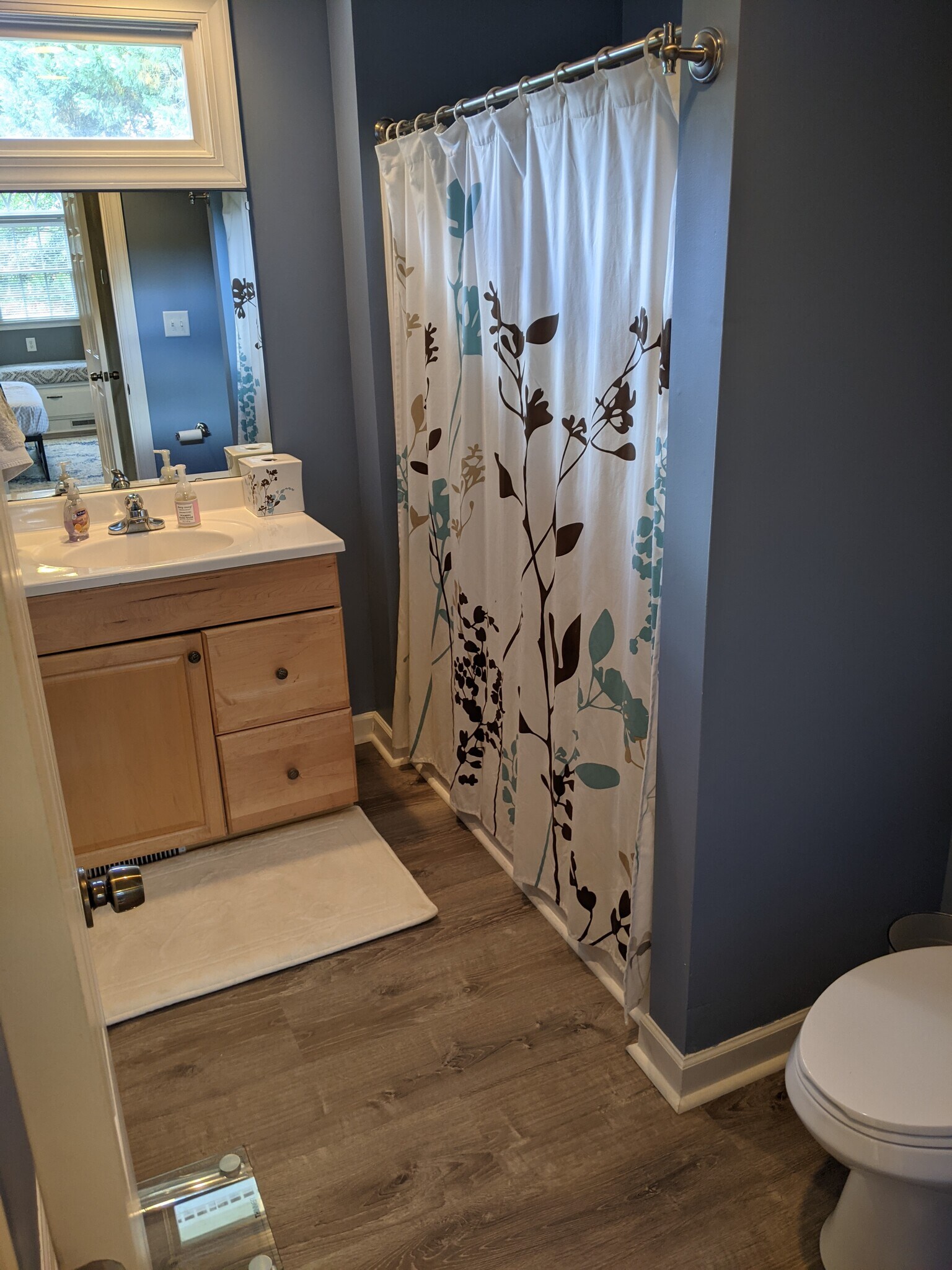 Bathroom with shower and tub - 4303 Thetford Rd