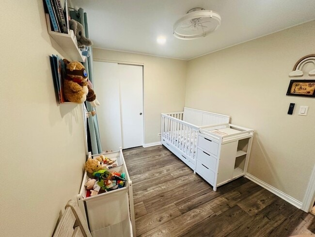 Building Photo - 2062 Danbury Pl