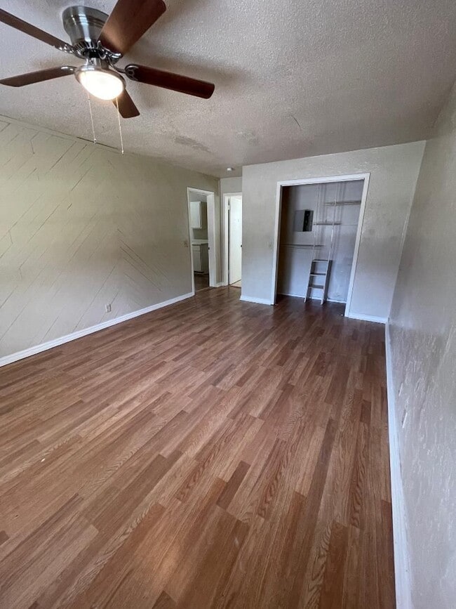 Building Photo - 3 Bedroom plus study, 2 Bathroom Home For ...