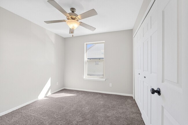 Building Photo - 300 Taddeo Dr