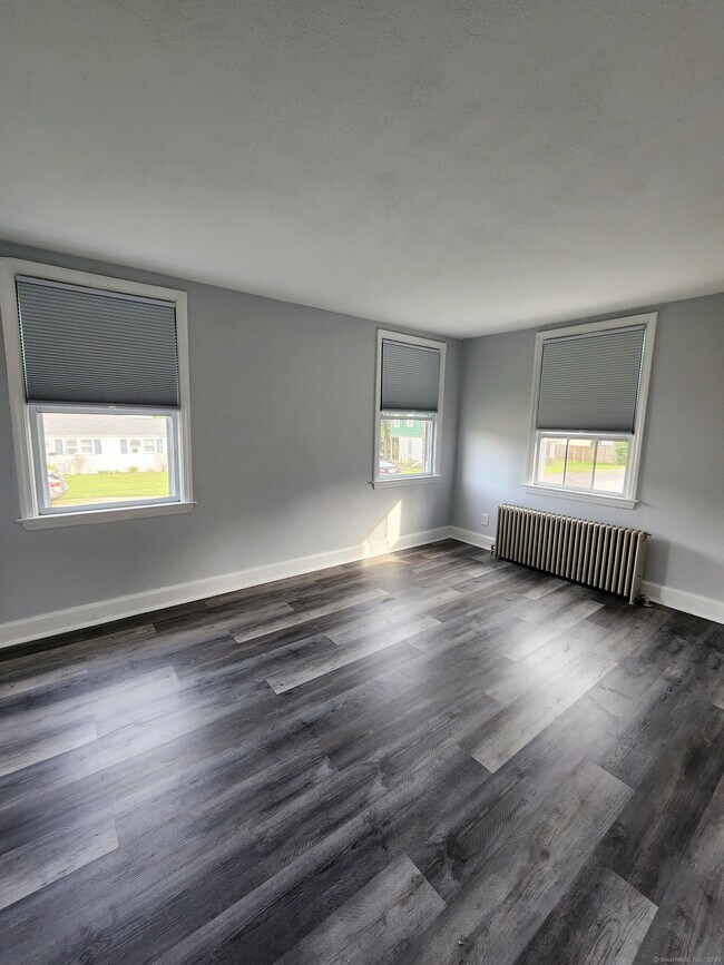 Building Photo - 134 Fowler Ave Ext