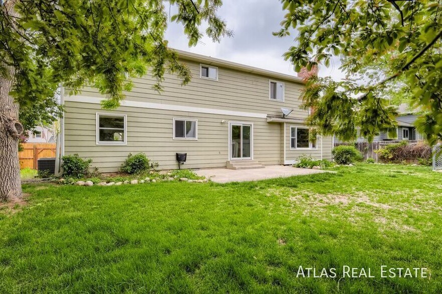 Building Photo - 1719 Hotchkiss Dr