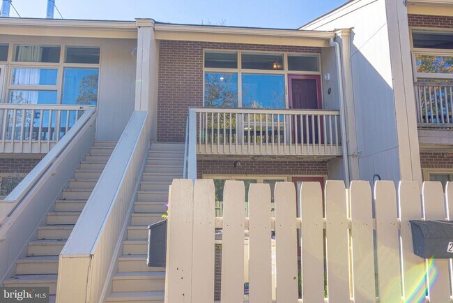 Building Photo - 20A Oscar Hammerstein Way