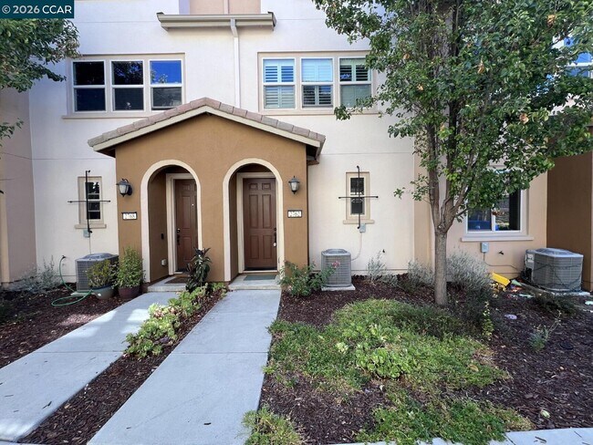 Building Photo - 2762 Ferrara Cir