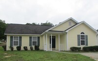 Building Photo - Available Now ! 3BR 2BA Home With Vaulted ...