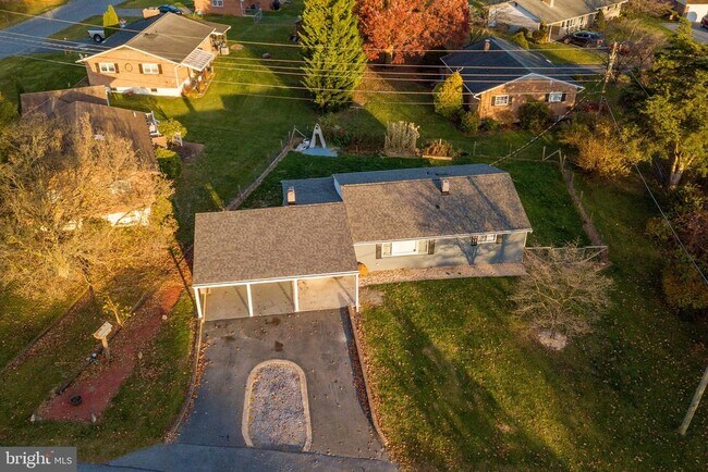 Building Photo - 11419 Greenberry Rd