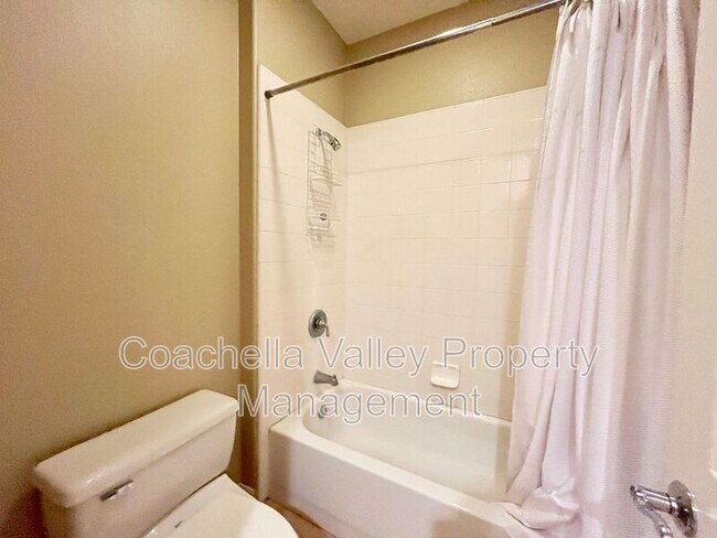 Building Photo - 43341 Parkway Esplanade W