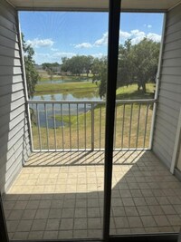 Building Photo - 1218 Bermuda Lakes Ln