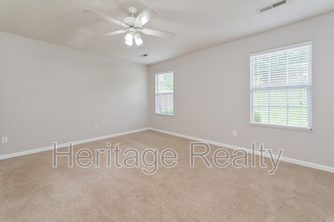 Building Photo - 5425 Crooked Pine Ln