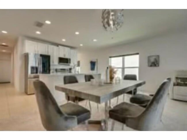 Building Photo - 6952 Church Lk St