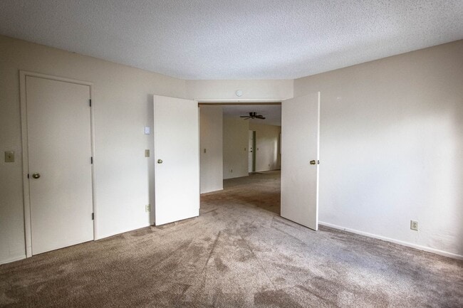 Building Photo - Granite Creek Condominium - APPLICATION PE...