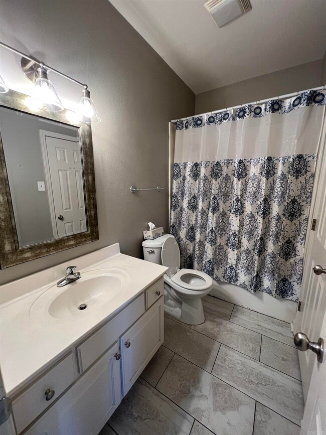 Building Photo - 2703 Crooked Stick Dr