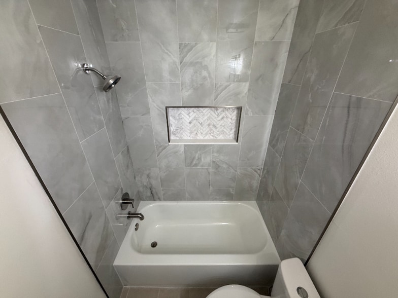 Building Photo - 3455 Countryside Blvd