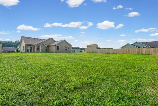 Building Photo - 1493 Fredrick Dr