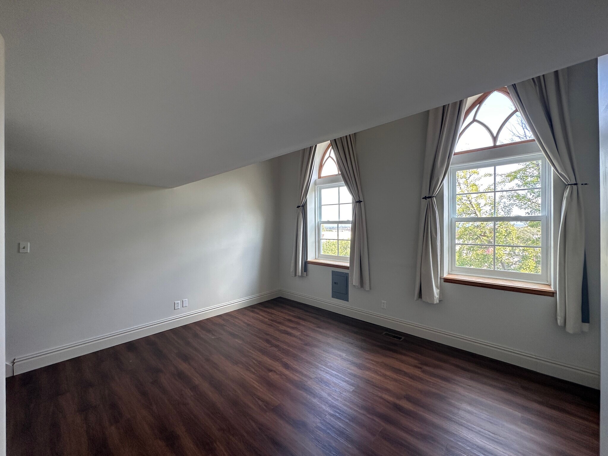 Building Photo - 1621 S 11th St