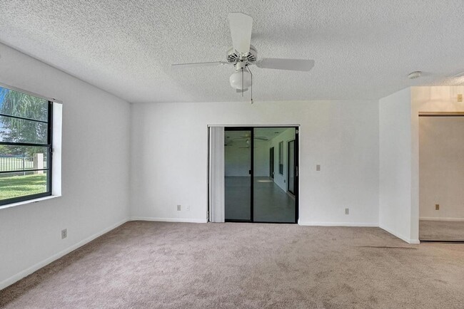 Building Photo - 8578 Eagle Run Dr