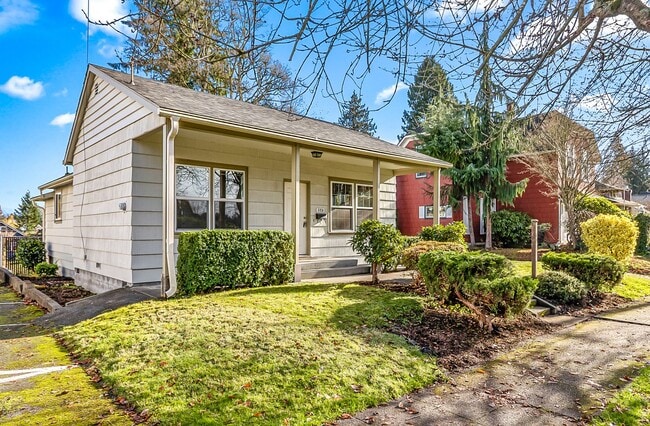 Building Photo - Historic Charm in the Heart of Snohomish