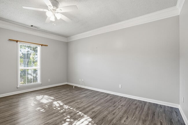 Building Photo - 8570 May Orchard Ln