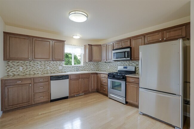 Building Photo - 2111 Nolte Dr