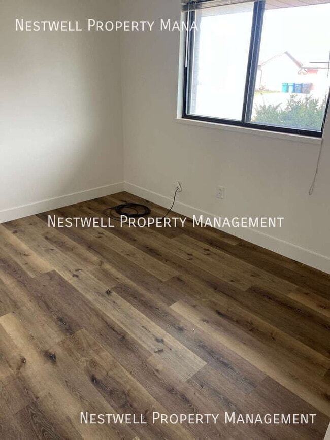 Building Photo - 893 W 1500 N St