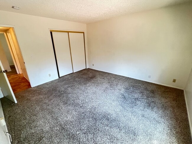 Building Photo - Adorable 3 Bed 2 Bath Home in Anaheim Hills