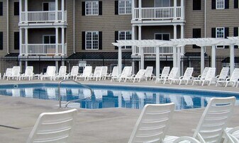 Building Photo - 2325 Suncrest Vlg