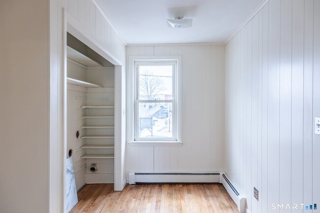 Building Photo - 84 Front St