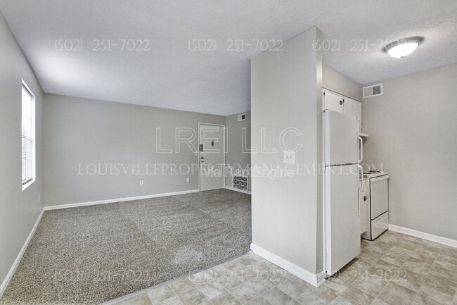 Building Photo - 3105 Fordhaven Rd