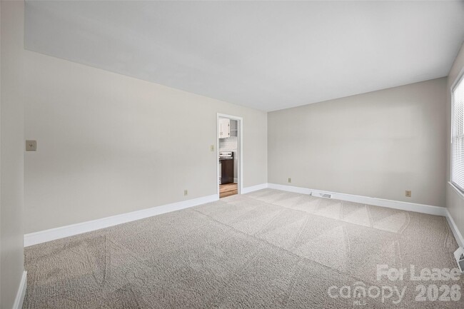 Building Photo - 4827 Harcourt Ln