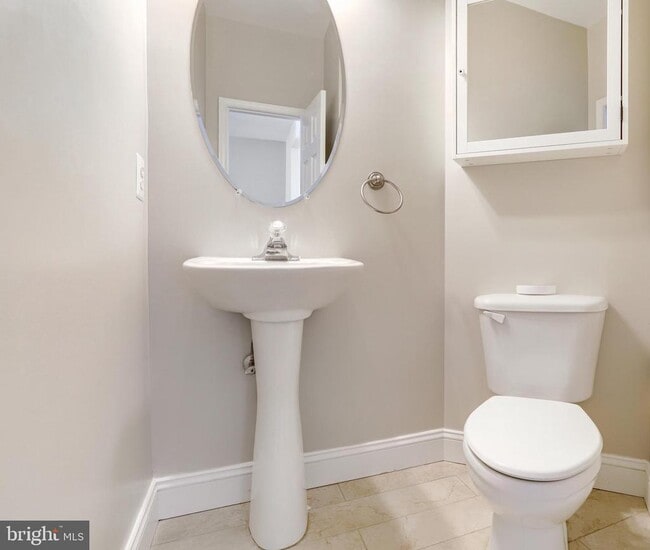 Building Photo - 2342 Huntington Station Ct