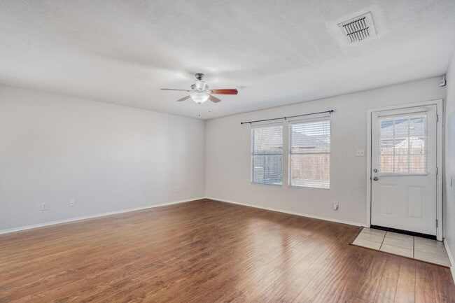 Building Photo - Charming & Spacious 4 Bedroom 2 and Half bath Home with Open Living, Modern Updates, and Private ...