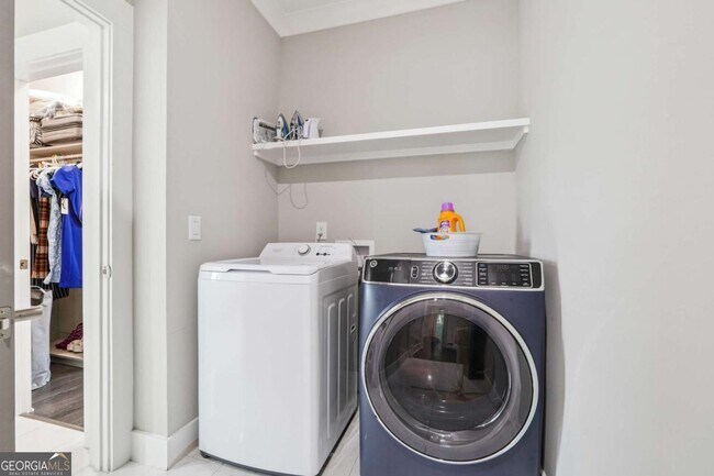 Building Photo - 1480 Chandler Rd