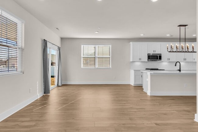 Building Photo - Charming New Build