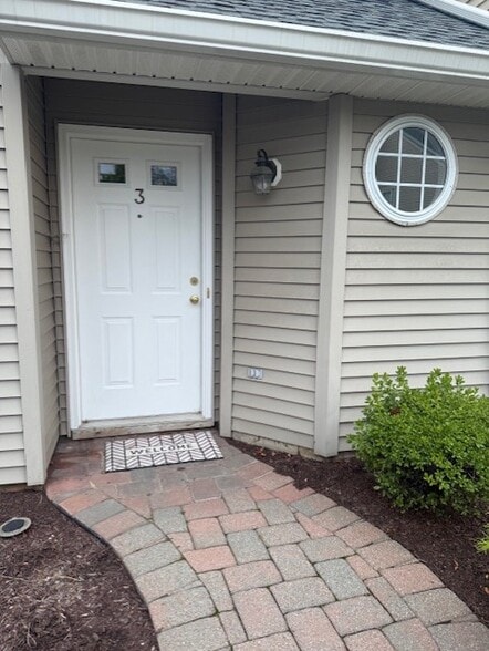 Private Entrance - 3 Paula Way