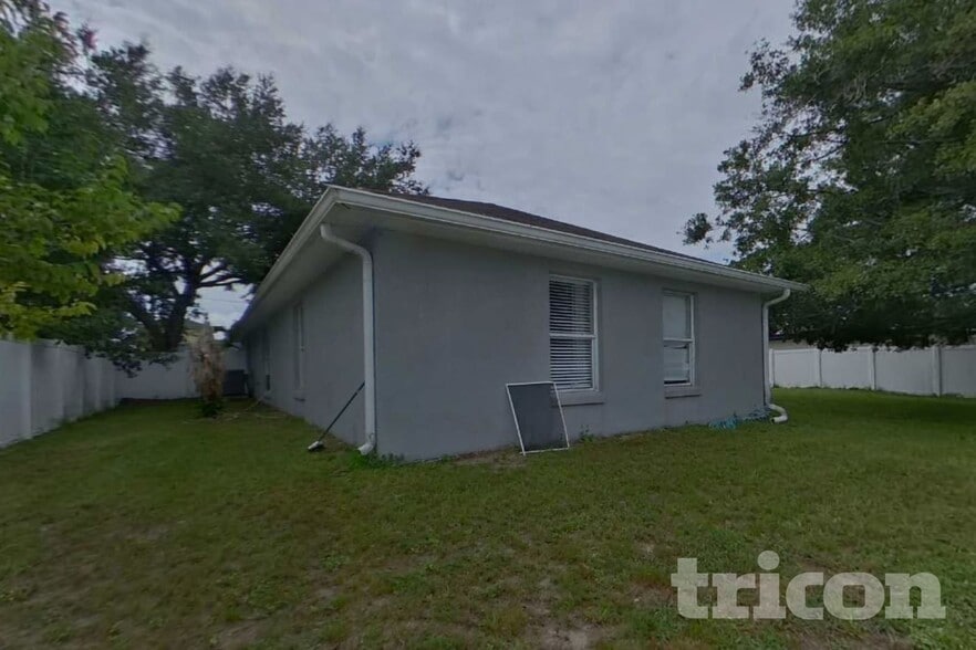 Building Photo - 400 Cocoa Ct