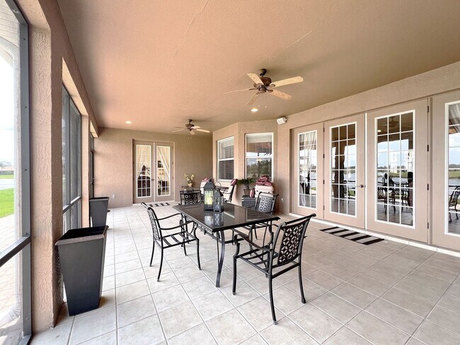 Building Photo - Lakefront 3-Bedroom, 2-Bathroom Home in La...