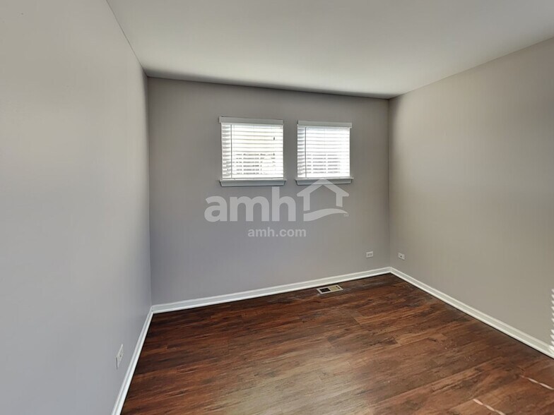 Building Photo - 2036 Stephen St