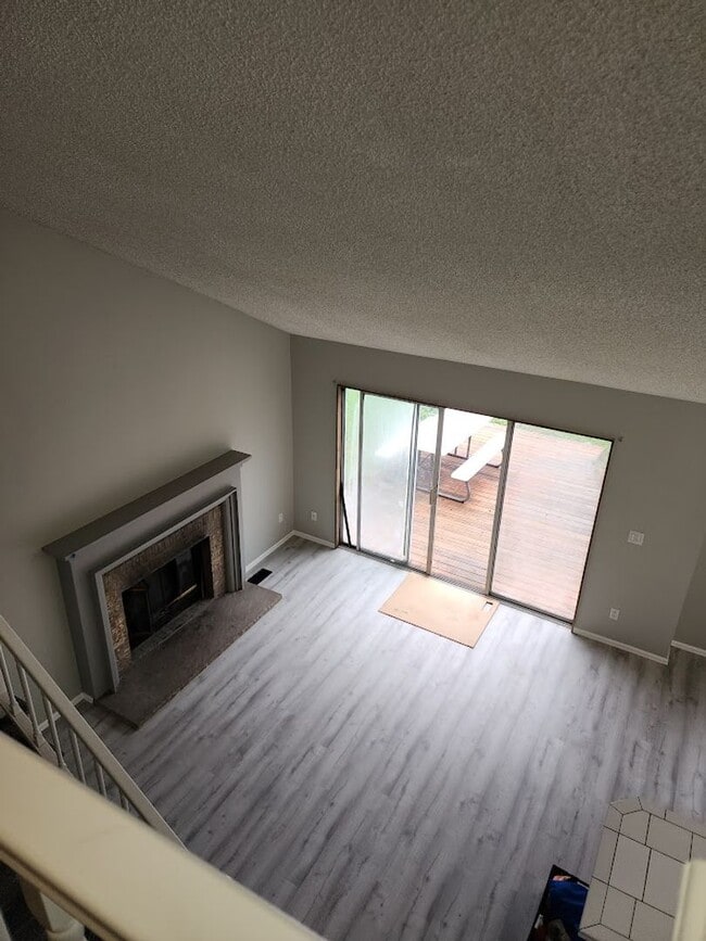 Building Photo - Long Realty & Property Management - Fully ...