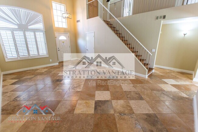 Building Photo - 7420 W Los Gatos Dr