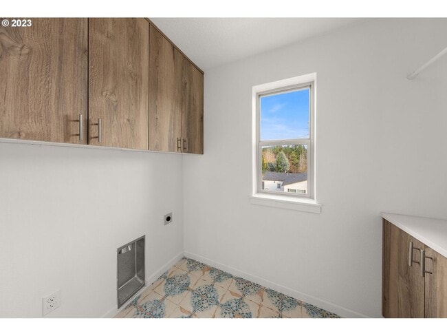 Building Photo - 10977 SE 129th Ave