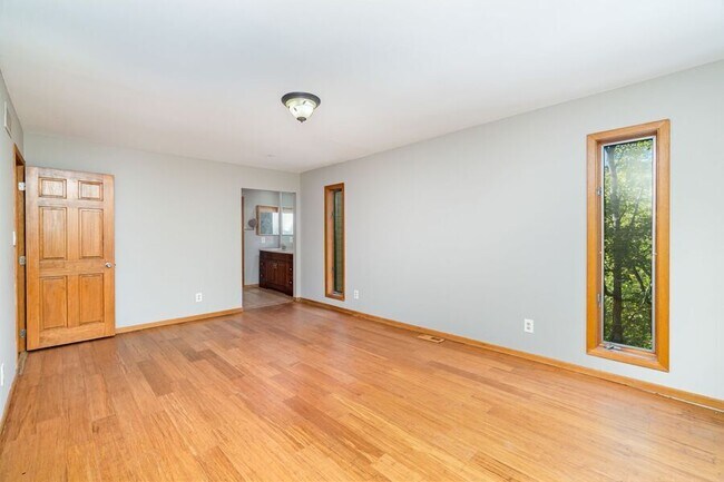 Building Photo - 3533 Woodland Trail