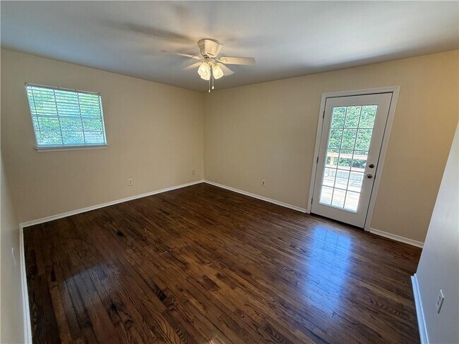 Building Photo - 3512 Shadowwood Ct